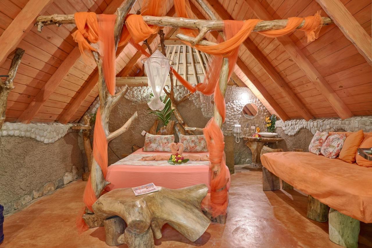 Chalet Tropical Hotel & Restaurant-Pizzeria Las Galeras Exterior foto