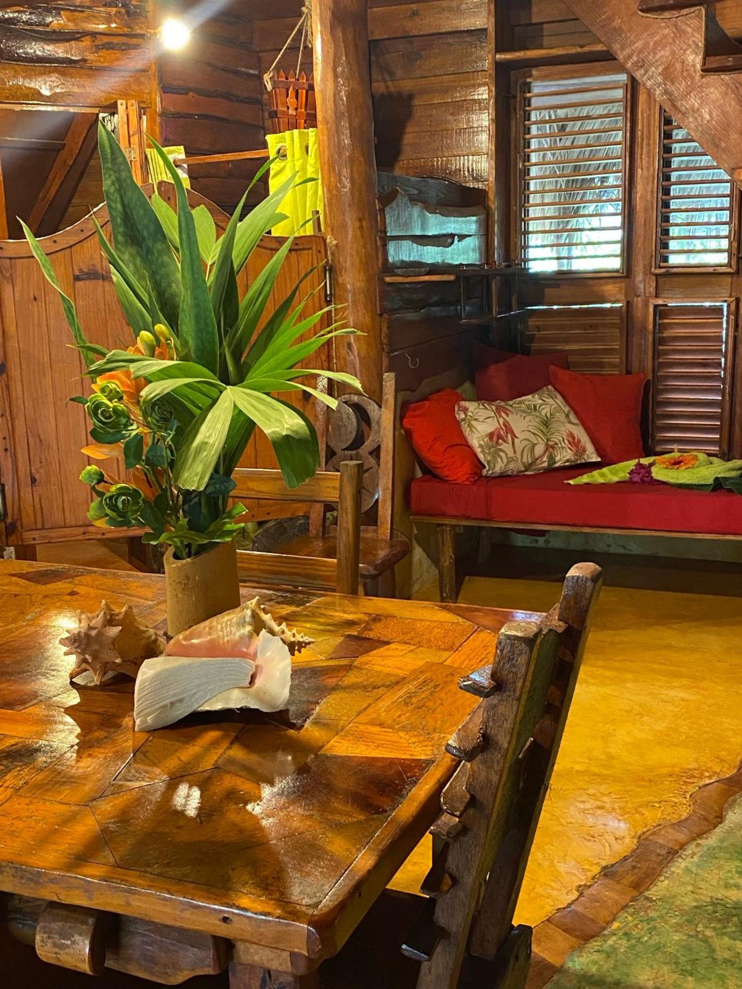 Chalet Tropical Hotel & Restaurant-Pizzeria Las Galeras Exterior foto